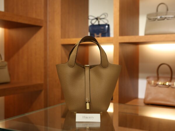 피코탄 18 끌레망스 비스킷 금장