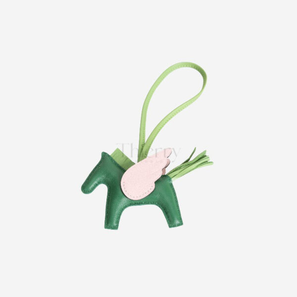 Rodeo PM charm 33